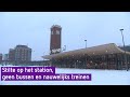'Dan maar weer naar huis', openbaar vervoer deels plat door sneeuw