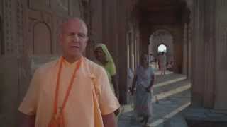 preview picture of video 'A quest to Dhira Samira in Vrindavan for Radha Syamasundara Deities in Hungary'