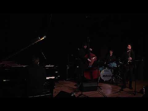 Robbie Nicolls video