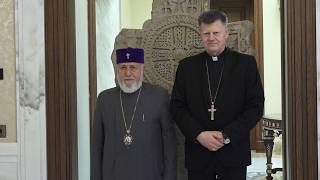 Ամենայն Հայոց Կաթողիկոսը Մայր Աթոռում ընդունել է Սուրբ Աթոռի առաքելական նվիրակին