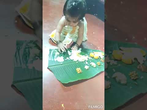 Anvi's first sadhya for onam #kerala #onam #sadhyaspecial #food #eating #baby