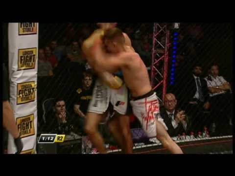 James Pennington vs Kris Edwards full fight