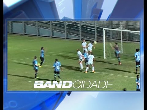 Iranduba goleia Grêmio por 4x0 em casa e mantém 100% no Brasileiro