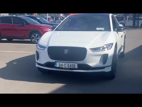 Jaguar I-PACE Ev400 Auto Black Edition - Image 2