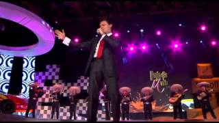 Pedro Fernandez Cantando &quot;Hasta el Fin del Mundo&quot; en la Presentacion