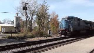 preview picture of video 'Norfolk Southern, Waterloo Indiana Oct. 20th, 2010'