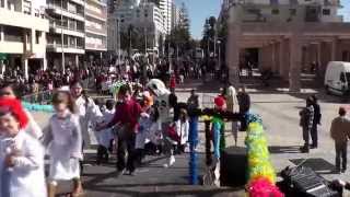 preview picture of video 'Desfile de Carnaval Infantil em Faro 2015'