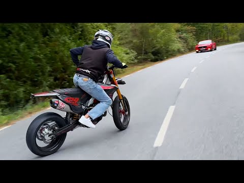 CRAZY SHREDDING WITH FRIENDS! (Supermoto, BikeLife)