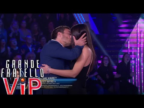 Big Brother VIP - The kiss between Antonino Spinalbese and Ginevra Lamborghini
