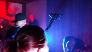 Apulanta - Silti onnellinen + 009 (Mex-Tex Cowboy) (live @ Rodeo Club, Košice SK, 2.9.2013)
