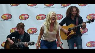 Stephanie Quayle - "Ugly" | Live in the Lobby