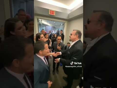 Pepe Aguilar y Marc Anthony se dan un abrazo 💖🥺 #shorts #pepeaguilar #angelaaguilar #marcanthony