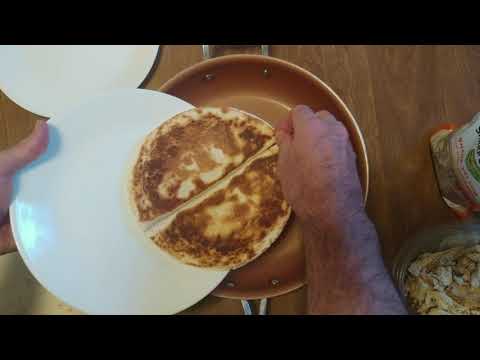 download lagu mp3 mp4 Pan Fried Chicken Quesadilla, download lagu Pan Fried Chicken Quesadilla gratis, unduh video klip Pan Fried Chicken Quesadilla