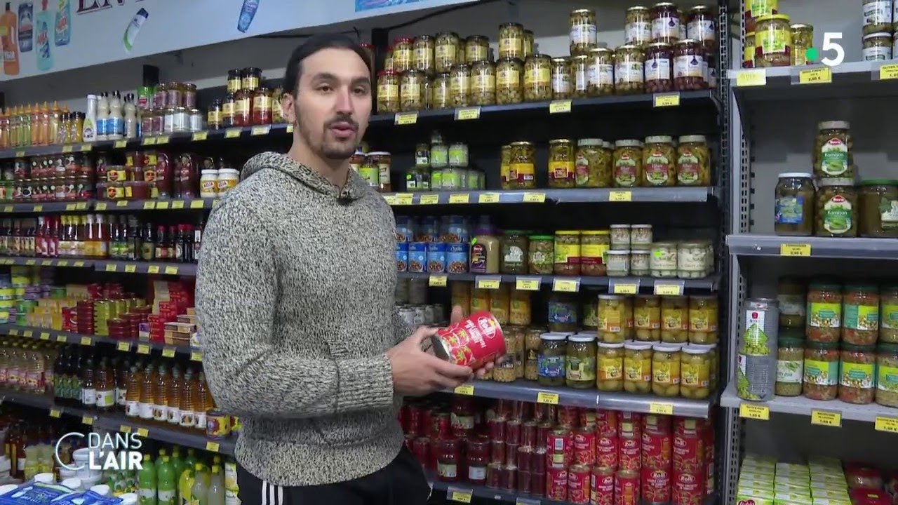 Inflation : les Français se tournent vers le hard discount - Reportage #cdanslair 25.22.2022