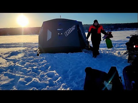 Setting up my Otter Vortex Pro Lodge ice shelter Vs a regular ice hut.