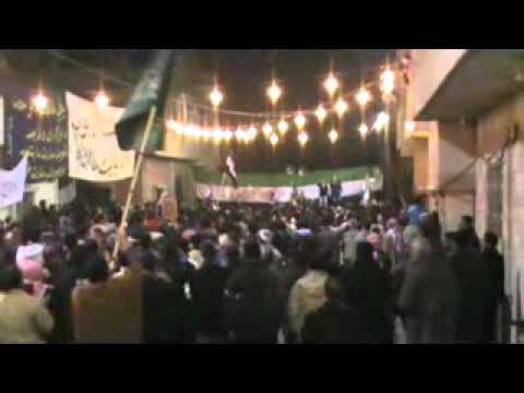 مظاهرة مسائية في حي بابا عمرو في مدينة حمص