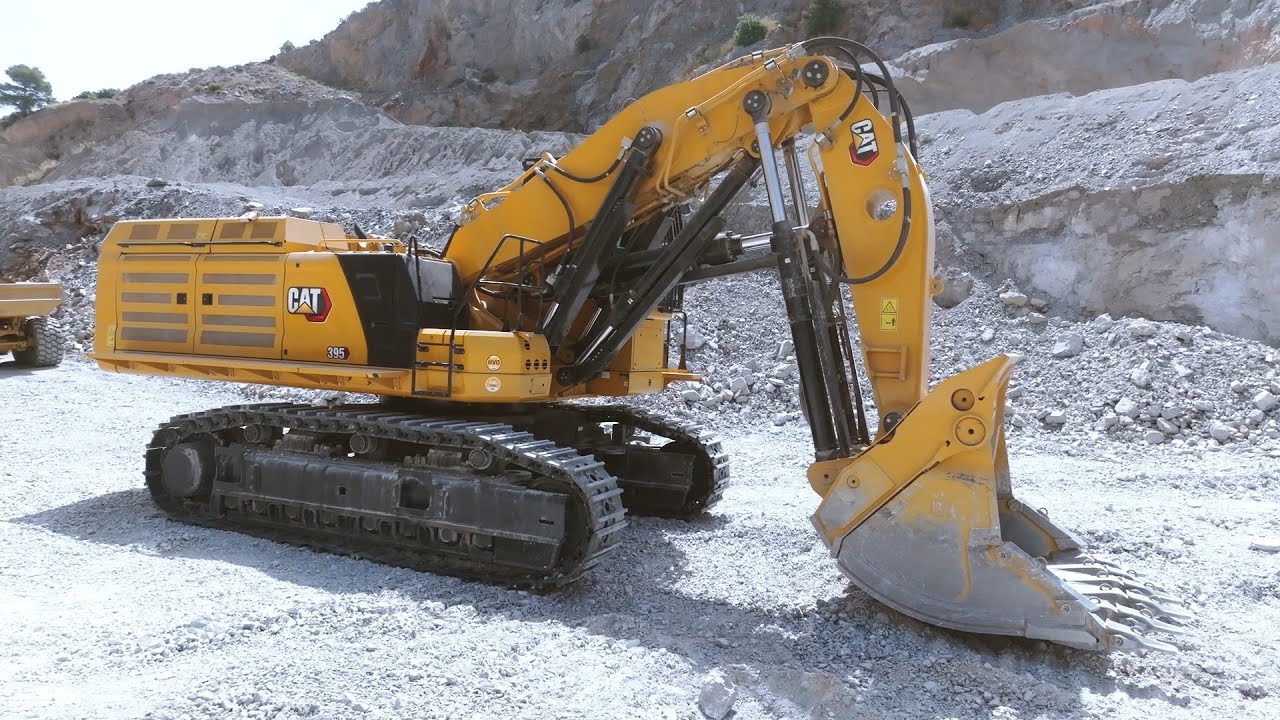 Meet the Cat® 395 Front Shovel (FS)