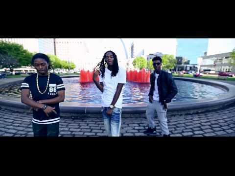 Yung Mike - Tha boss Lame niggas/dirtyB**** | Shot By @VickMontfilms