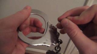 How to pick handcuffs with a paper clip