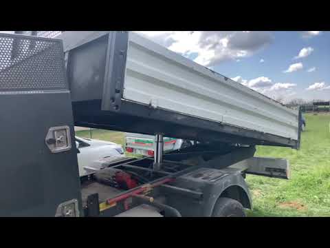 Used Renault Master 135ch 2016 Tipper truck | equippo.com