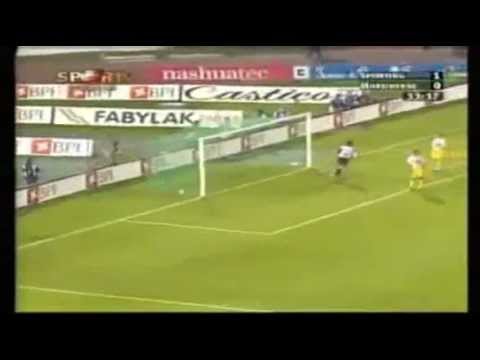 Cristiano Ronaldo's first goal of his career (17 years old)