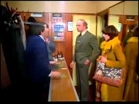 Nie mamy pańskiego płaszcza i co pan nam zrobi!?