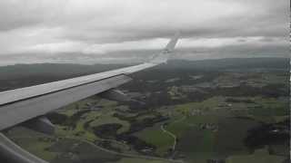 preview picture of video 'KLM Cityhopper Embraer 190 landing in Trondheim Vaernes runway 27'