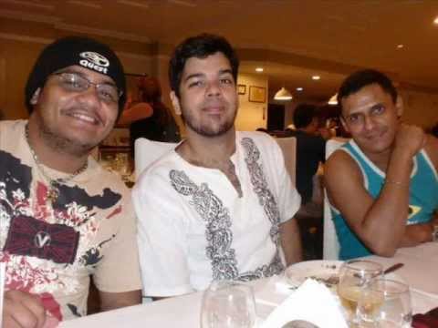 Projeto Black Lion & Fabulous Five - Love Me For A Reason.wmv