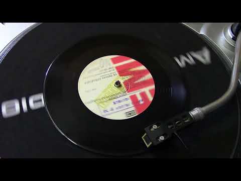 EMOCIONES CLANDESTINAS - Te tengo atrapada