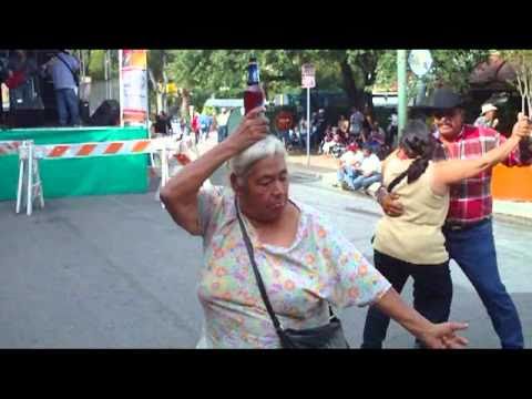 Drunk Dancing Lady  La Borracha Bailadora de San Antonio Tx 9610