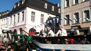 preview picture of video 'Rosenmontagszug 2011 in Trier'