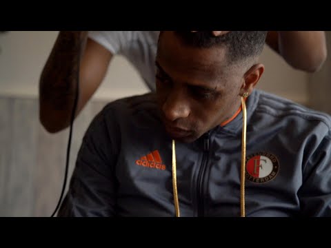 Mr.PRESIDENT BLINK & KING REGGY - Ze Weet Niet Wat Ze Ziet [OFFICIAL VIDEO]