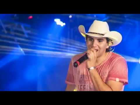 Solidão Me Consome video