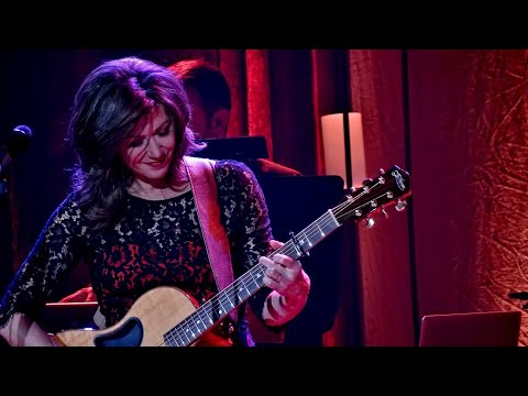 Thumbnail for Singing A Love Song video