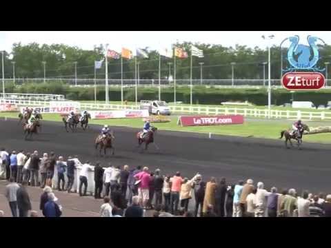 SOURIRE DE VOUTRE tient en respect ROXANE GRIFF dans le Prix Camille Lepecq - A2TURF.COM