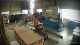 preview picture of video 'sheet metal bending centre with kuka robot'