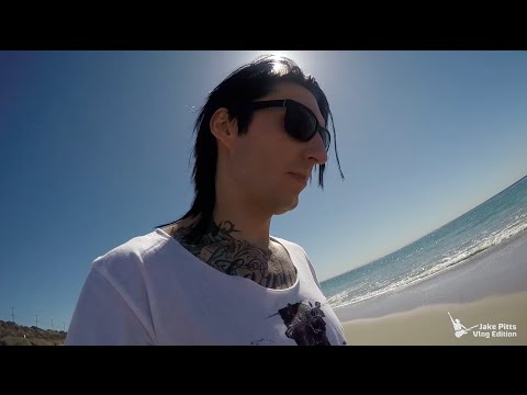 Malibu Beach Dogs (3-6-15)