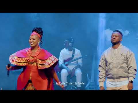 Bella Kombo Ft Henrick Mruma - Ni Shangwe (Official Live Video)
