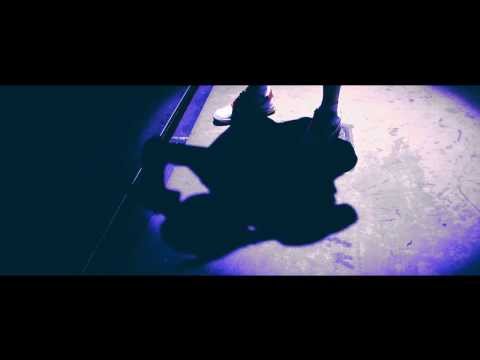 Phyrosun - Άνθρωπος στο καθρέφτη | Live Performance