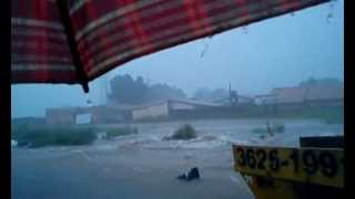 preview picture of video 'Chuva em Cidade Ocidental causa estragos'