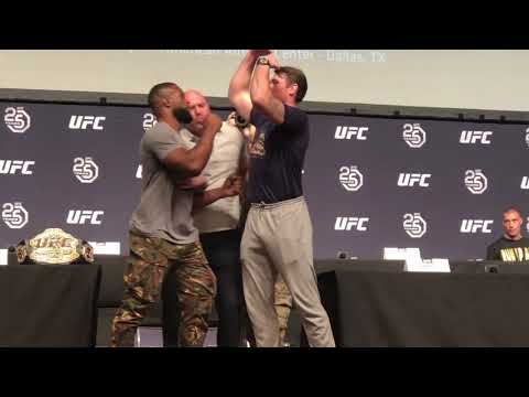 UFC 228 WOODLEY VS TILL STAREDOWN!!! HUGE SIZE DIFFERENCE