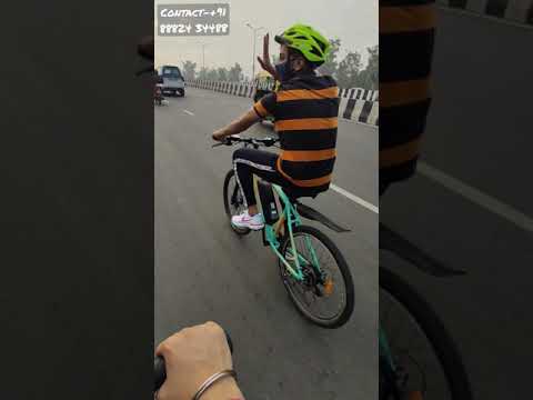 EMOTORAD EMX CLIMBING UP ON STEEP FLYOVER EASILY | Electric Cycle | Climbing Steep Flyover | EM TREX
