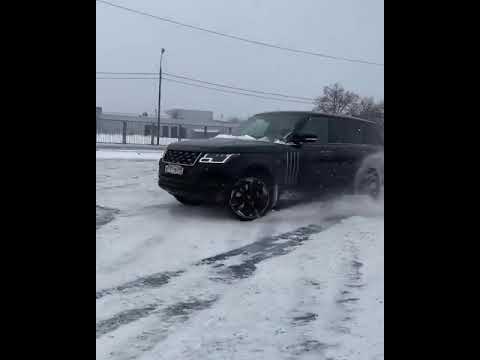 Range Rover Vogue Black Snow Drifting capabilities | AUTO SHORTS | #shorts