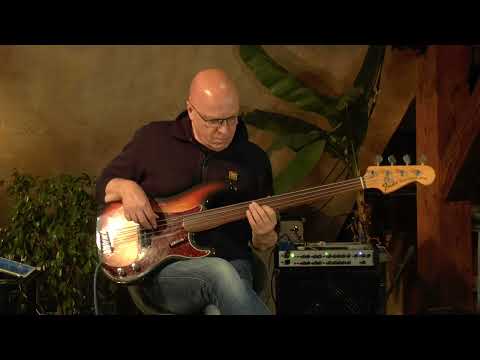 Fender Precision Bass Fretless  1978 image 17