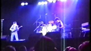 Johnny Winter Intro / Sound the Bell 1987