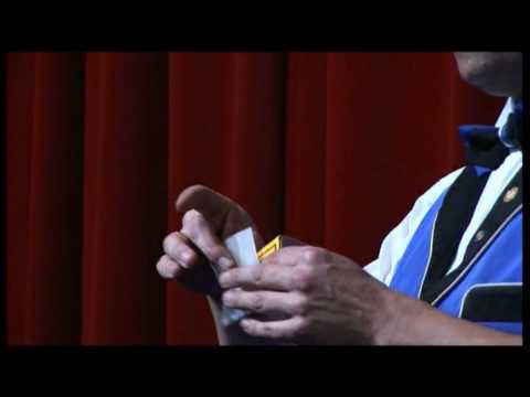 Der Reisser -- Show-„Quickie" von Zauberer Enzo Paolo