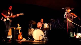 Tangled Eye   KEEP WALKING   Ry Denmark   OCT2013