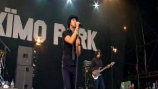 01 A Fortnight&#39;s Time (Maxïmo Park at Glastonbury 2007)