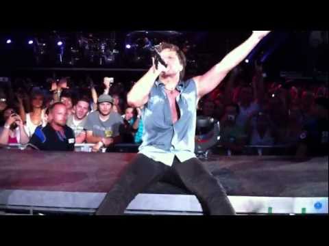 Bon Jovi Bucuresti 2011 - Bed Of Roses