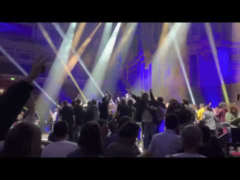 Peter Doherty Stage invasion